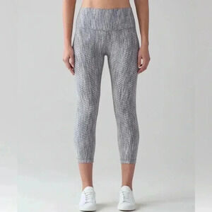 Lululemon Wunder Under Crop